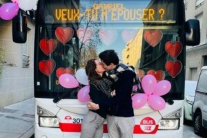 demande en mariage à Lyon bus