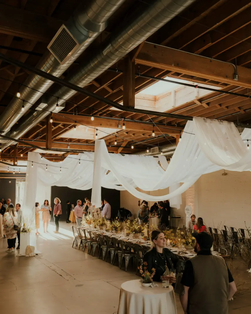 mariage dans une usine lieu insolite Andres Molina